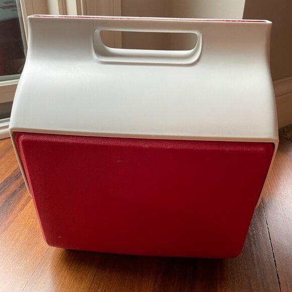 Vintage Igloo Little Playmate Red Cooler Flip Lid Push Button Lunchbox - Picture 2 of 8